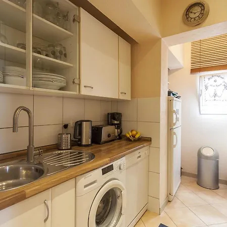 Deluxe Mareno شقة
