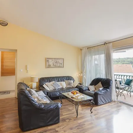 Deluxe Mareno Makarska